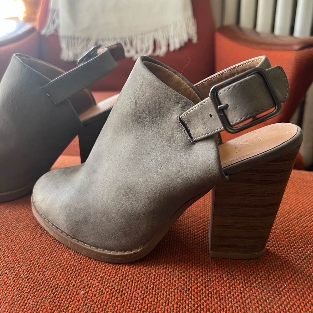 Platform Mules / Clogs Size 7
